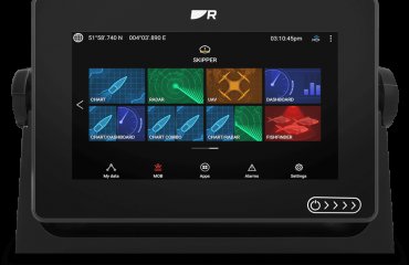 Axiom+ 7 RV, 7&Prime; Multifunction Display z RealVision 3D, 600W Sonar in RV-100 sonda